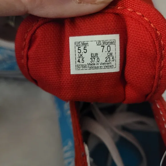 Brand New Vans shoes Mens 5.5 And Womens Sz 7 Read Post - Picture 5 of 5